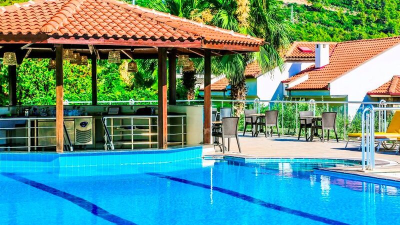 Tropical Deluxe Hotel